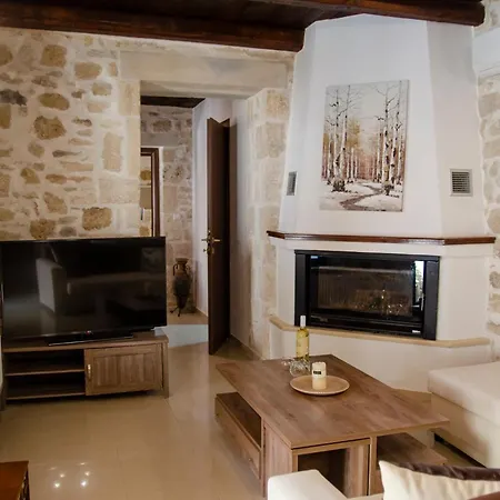Pyrgou With Shared Swimming Pool Ferienhaus