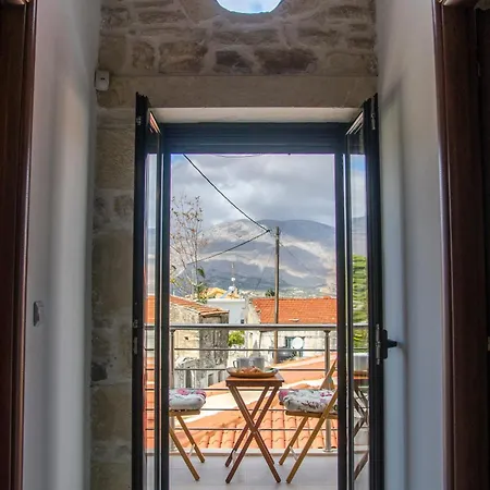 Pyrgou With Shared Swimming Pool Iraklio